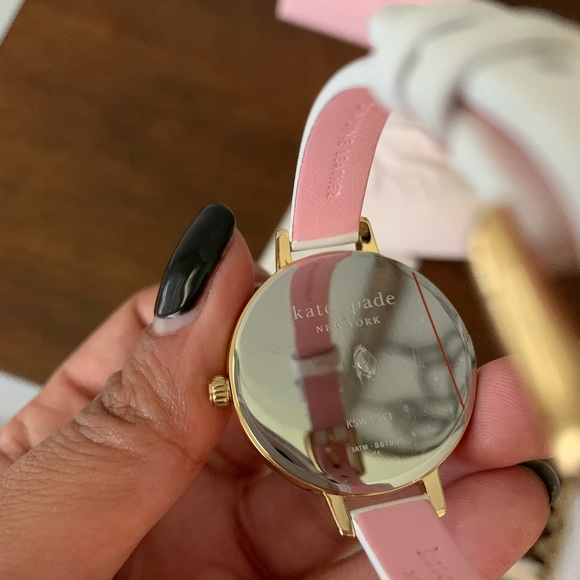 New Kate spade watch 🦋 unique - Picture 4 of 7